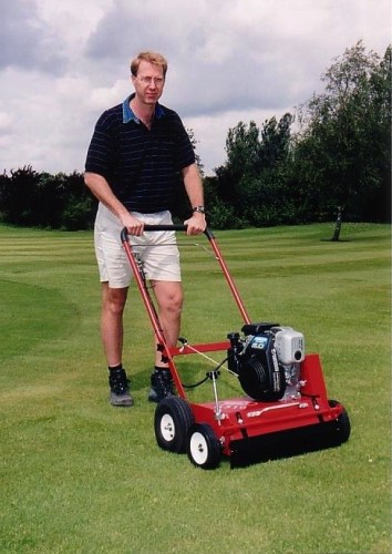 Redexim S510 pedestrian scarifier